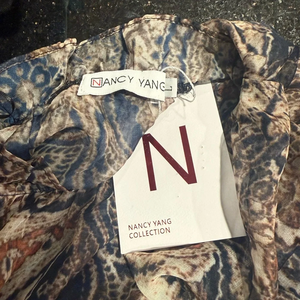 Nancy Yang Navy Floral Print Sheer Maxi Dress Ruffle Neck Size L NWT - Picture 7 of 8